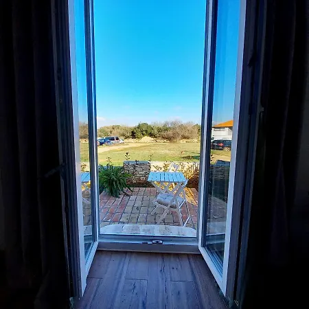 House Matteo, Valdenaga *