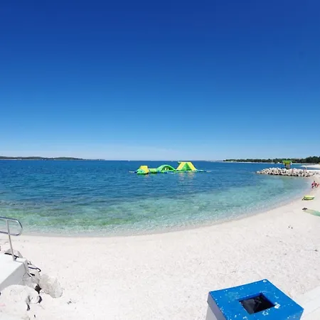 House Matteo, Valdenaga Pula