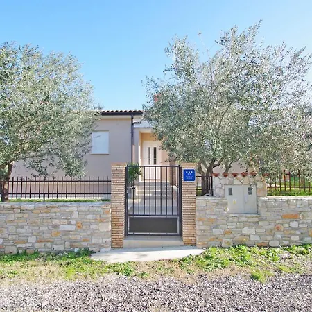 House Matteo, Valdenaga Tatil Evi *