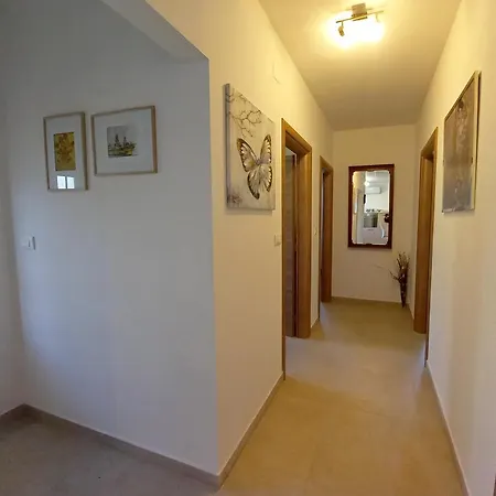 House Matteo, Valdenaga Semesterbostad