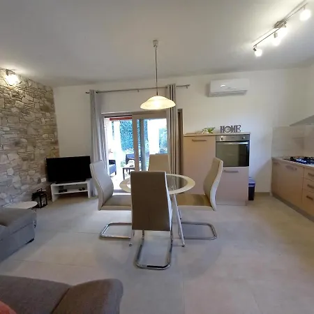 House Matteo, Valdenaga