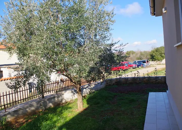 House Matteo, Valdenaga * Pula