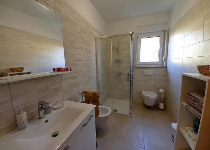 House Matteo, Valdenaga Pula